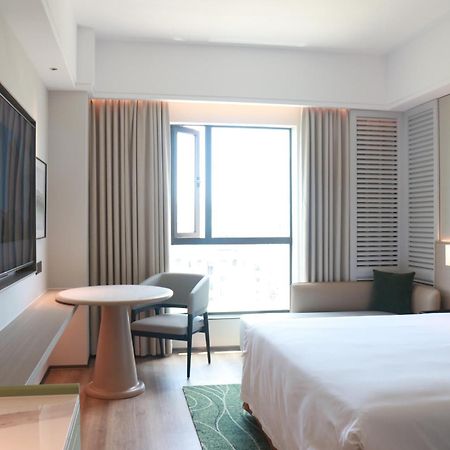 S&N Zhejiang Linhai International Hotel Exterior photo