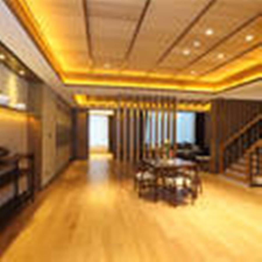 S&N Zhejiang Linhai International Hotel Exterior photo